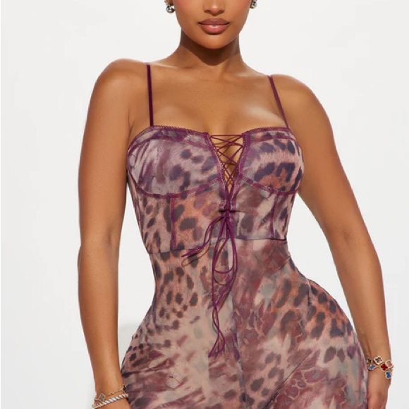 Leopard Print Jumpsuit - Picture 2 of 3